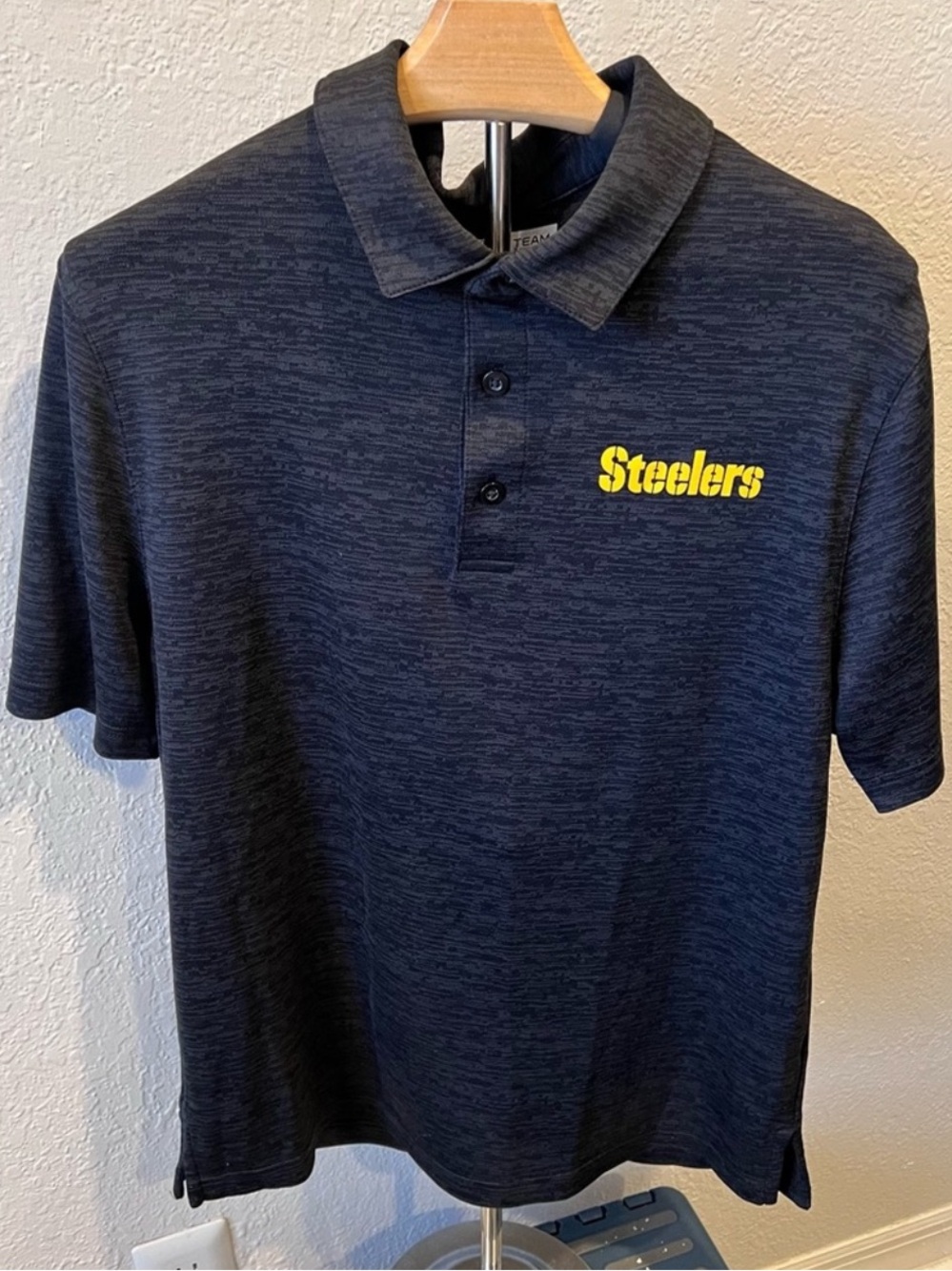 Pittsburgh Steelers Polo Men’s Medium Gray NFL Team Apparel Performance Football